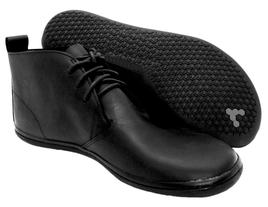 black minimalist shoes